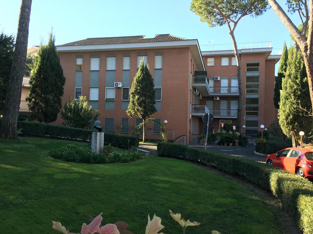 מלון Isola Farnese Casa Nostra Signora מראה חיצוני תמונה
