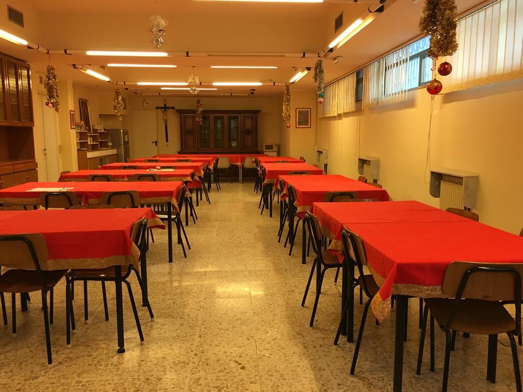 מלון Isola Farnese Casa Nostra Signora מראה חיצוני תמונה