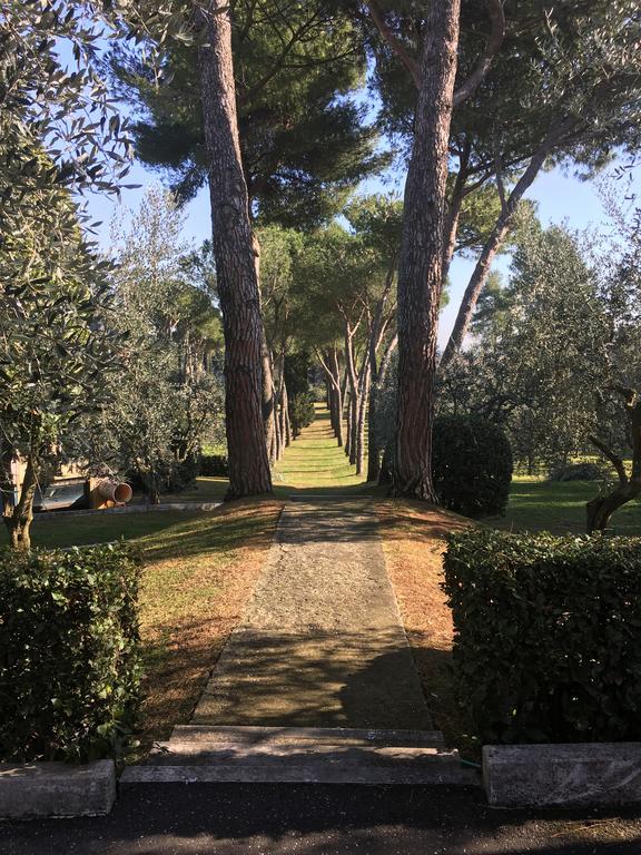 מלון Isola Farnese Casa Nostra Signora מראה חיצוני תמונה